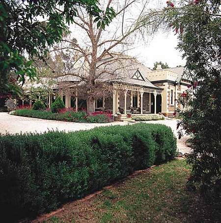 The Lodge Country House - Accommodation Gold Coast 0
