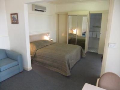 Country Comfort Cowra Countryman Motor Inn - Gold Coast 4U 1