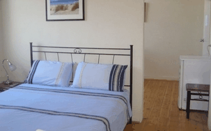 Pier Hotel - Accommodation Gold Coast 1