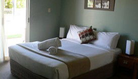 Emerald Explorers Inn - Gold Coast 4U 4