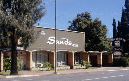 The Sands Motel - Accommodation Gold Coast