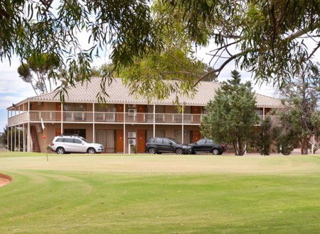 Standpipe Golf Motor Inn - Accommodation Gold Coast 2