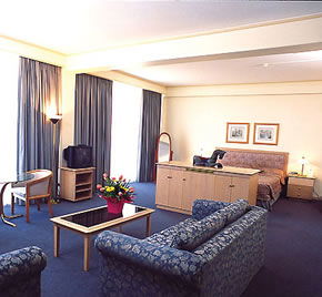 Chifley On South Terrace - Accommodation Gold Coast 1