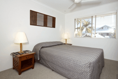 Pelican Beach Resort - Accommodation Gold Coast 1