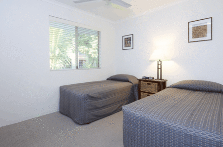 Pelican Beach Resort - Accommodation Gold Coast 2