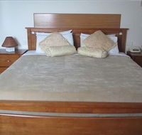 The Plough Hotel - Accommodation Gold Coast