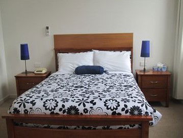 The Plough Hotel - Accommodation Gold Coast 3
