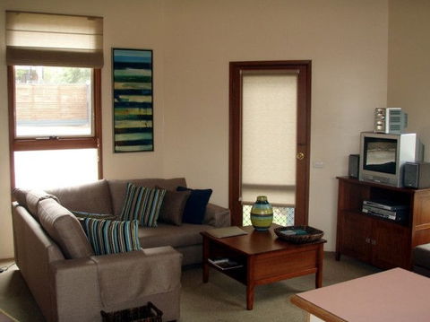 Aireys Inlet Getaway - Accommodation Gold Coast 3