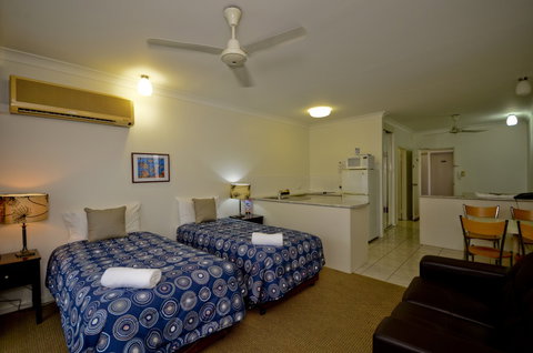 Reef Palms - Accommodation Gold Coast 2