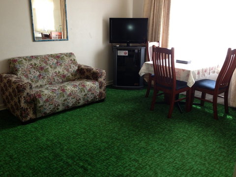 Carnegie Motor Inn And Serviced Apartments - Accommodation Gold Coast 3