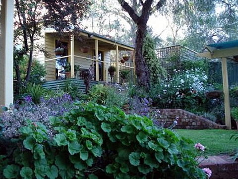 Bendigo Cottages - Gold Coast 4U 2