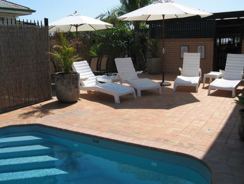 Golden Harvest Motor Inn - Accommodation Gold Coast 4