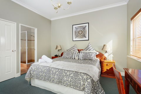 Durham Lodge - Accommodation Gold Coast 2