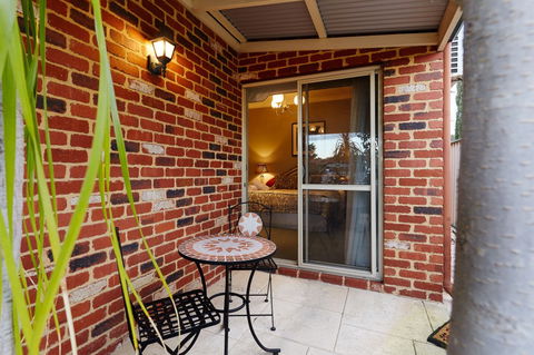 Durham Lodge - Accommodation Gold Coast 4