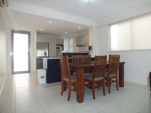 Pacific Marina Apartments - Accommodation Gold Coast 10
