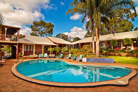 Heritage Country Motel - Accommodation Gold Coast 2