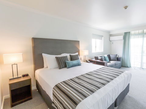 Ramada Hotel Hope Harbour - Accommodation Gold Coast 7