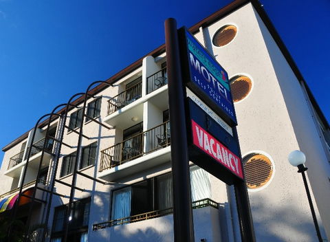 Waters Edge The Strand - Townsville - Accommodation Gold Coast 4