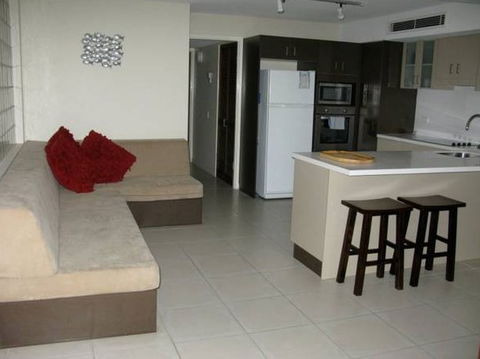 Camargue Beachfront Apartments - Accommodation Gold Coast 2