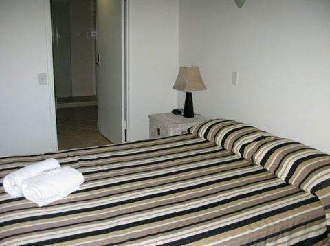 Camargue Beachfront Apartments - Accommodation Gold Coast 3