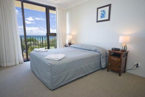 Majorca Isle Beachside Resort - 1 Gold Coast 1