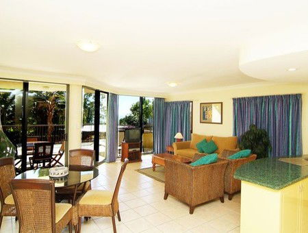 Waters Edge Resort - Accommodation Gold Coast 2