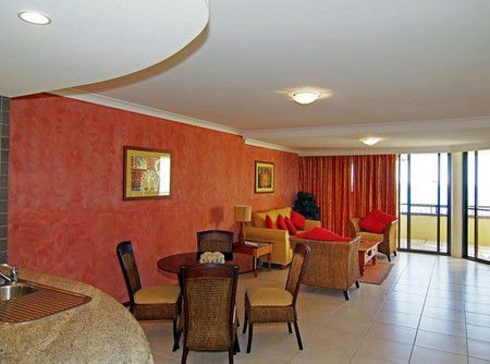Waters Edge Resort - Accommodation Gold Coast 4