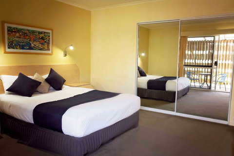 White Lace Motor Inn - Accommodation Gold Coast 2
