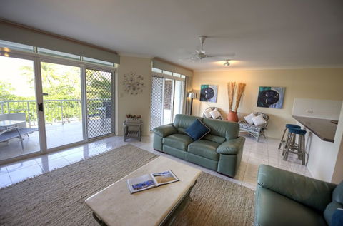 Costa Royale Beachfront Apartments - Accommodation Gold Coast 5