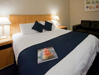 Ibis Styles Canberra Narrabundah - Accommodation Gold Coast 1