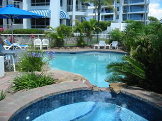 Estoril On Moffat Holiday Apartments - Accommodation Gold Coast 4