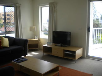 Estoril On Moffat Holiday Apartments - Accommodation Gold Coast 8