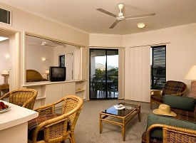 Tropic Towers Apartments - Accommodation Gold Coast 4