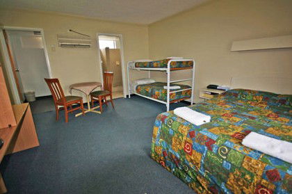 Red Cedars Motel - Gold Coast 4U 2