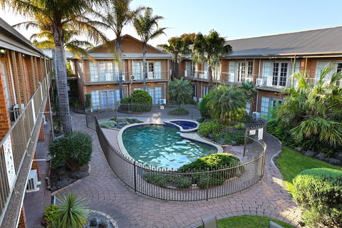 Quality Hotel Melbourne Airport - Accommodation Gold Coast 0
