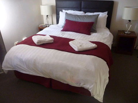Regal Apartments - Accommodation Gold Coast 3