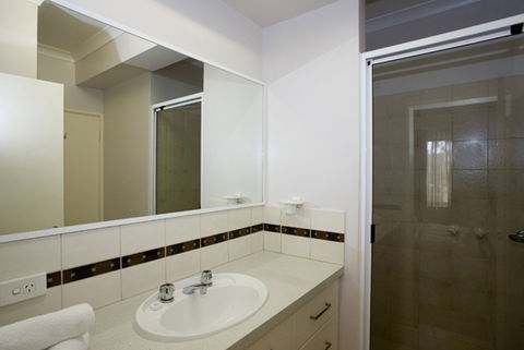 Regal Apartments - Accommodation Gold Coast 4