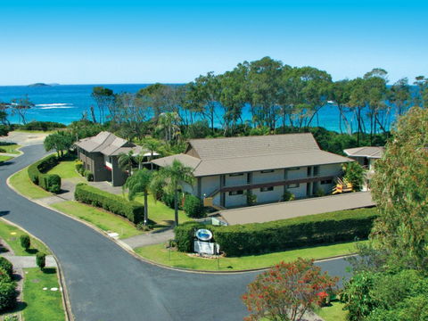 Absolute Beachfront Smugglers On The Beach - Accommodation Gold Coast 0