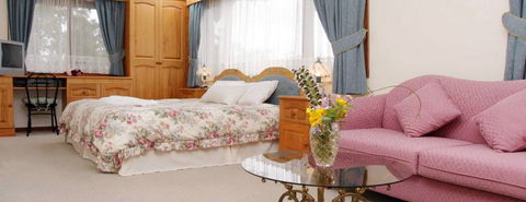 Chalet Swisse Spa Retreat - Accommodation Gold Coast 5
