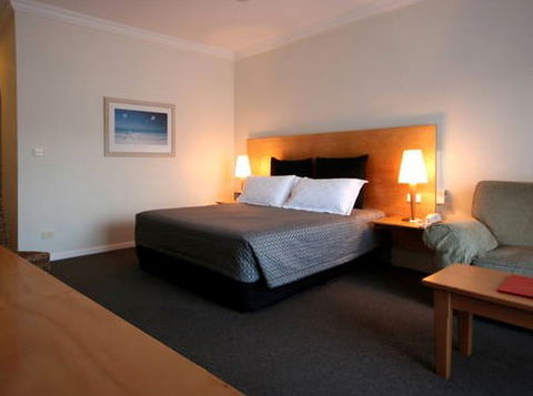 Comfort Inn The International - Accommodation Gold Coast 2