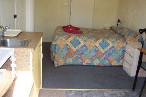 Beach Motor Inn - Accommodation Gold Coast 3