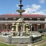 Jens Town Hall Hotel - Accommodation Gold Coast 2