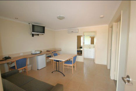 Chinchilla Palms Motor Inn - Accommodation Gold Coast 3