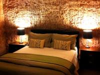 Lookout Cave Motel - Accommodation Gold Coast 1
