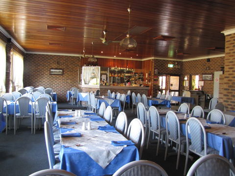 The Big Trout Motor Inn - Accommodation Gold Coast 3