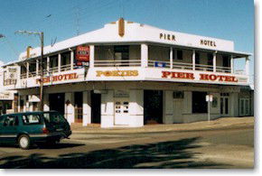 Pier Hotel - Accommodation Gold Coast 0
