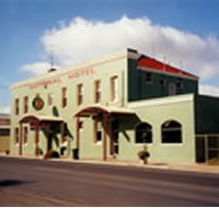 National Hotel - Accommodation Gold Coast