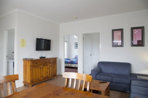 Sundowner Cabin And Tourist Park - Accommodation Gold Coast 11