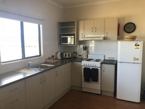 Sundowner Cabin And Tourist Park - Accommodation Gold Coast 6
