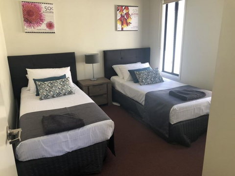 Sundowner Cabin And Tourist Park - Accommodation Gold Coast 8